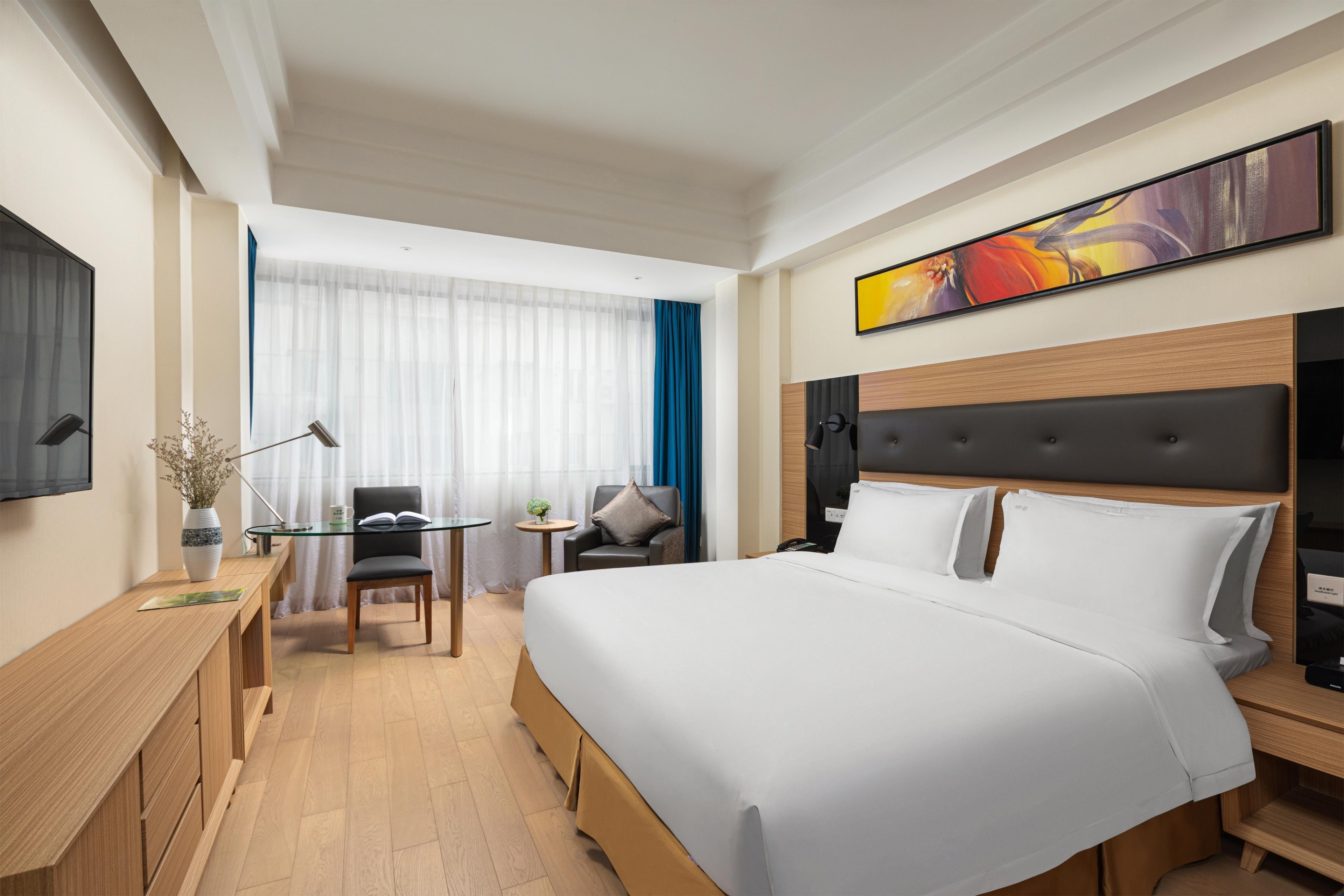 Holiday Inn Shanghai Hongqiao Central By Ihg Exterior photo