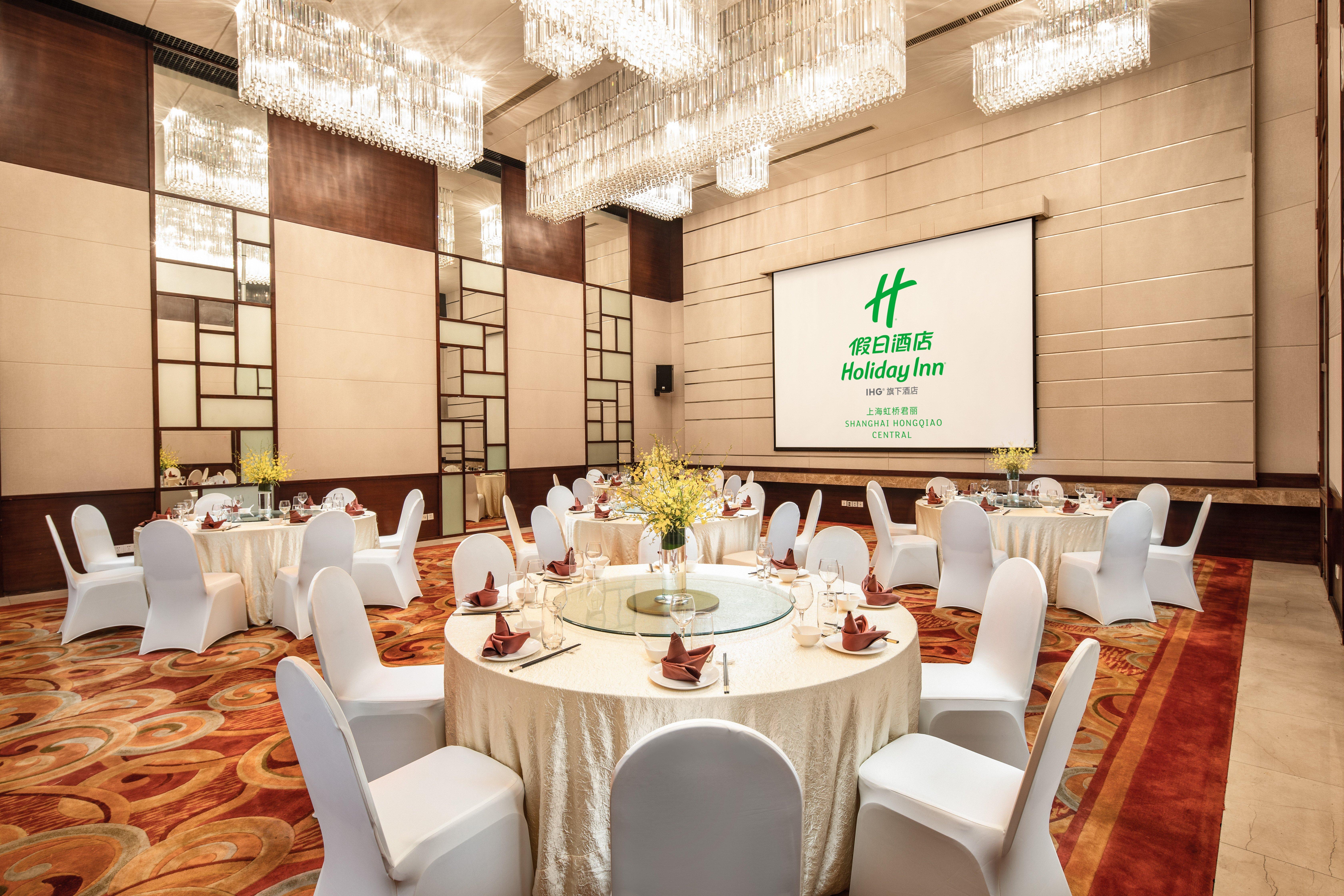 Holiday Inn Shanghai Hongqiao Central By Ihg Exterior photo